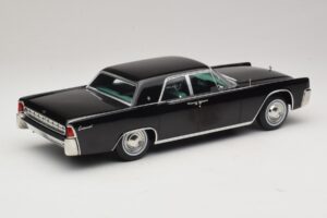 Lincoln Continental Black KK-Scale 1:18 KKDC181483 Diecast — photo 2 of 6