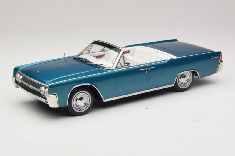 Lincoln Continental Convertible Turquoise Metallic KK-Scale 1:18 KKDC181524 Diecast