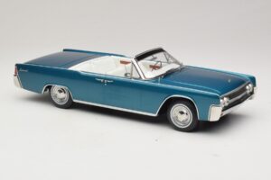 Lincoln Continental Convertible Turquoise Metallic KK-Scale 1:18 KKDC181524 Diecast — photo 5 of 7