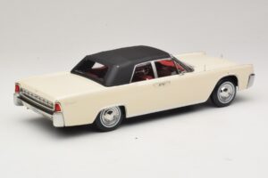 Lincoln Continental Convertible White John F. Kennedy KK-Scale 1:18 KKDC181523 Diecast — photo 3 of 7