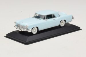 Lincoln Continental Mark II Light Blue Minichamps 1:43 400082304 Diecast — photo 2 of 5