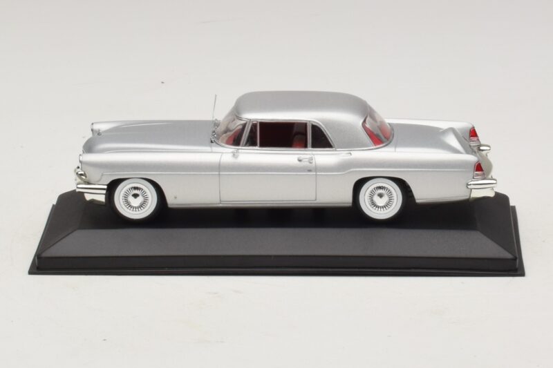 Lincoln Continental Mark II Silver Minichamps 1:43 Lincoln Continental Mark II Silver Minichamps 1:43 400082301 Diecast