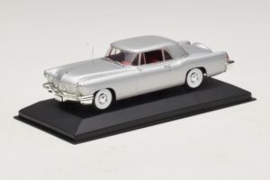 Lincoln Continental Mark II Silver Minichamps 1:43 400082301 Diecast — photo 2 of 4