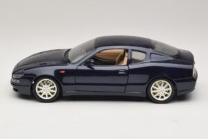 Maserati 3200 GT Blue Bburago 1:18 3371-P1 Diecast — photo 4 of 8
