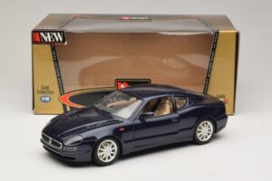 Maserati 3200 GT Blue Bburago 1:18 3371-P1 Diecast — photo 8 of 8