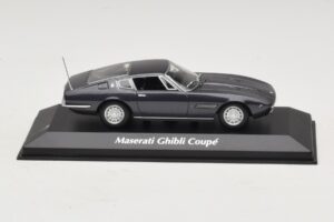 Maserati Ghibli Brown Metallic Maxichamps 1:43 940123320 Diecast