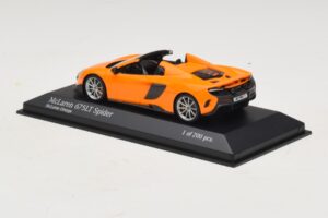 McLaren 675LT Spider Orange Minichamps 1:43 537154431 Diecast — photo 3 of 5