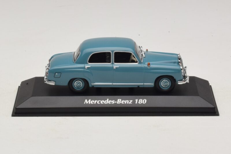Mercedes 180 W120 Blue Maxichamps 1:43 940033102 Diecast
