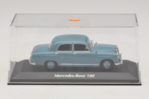 Mercedes 180 W120 Blue Maxichamps 1:43 940033102 Diecast — photo 4 of 5