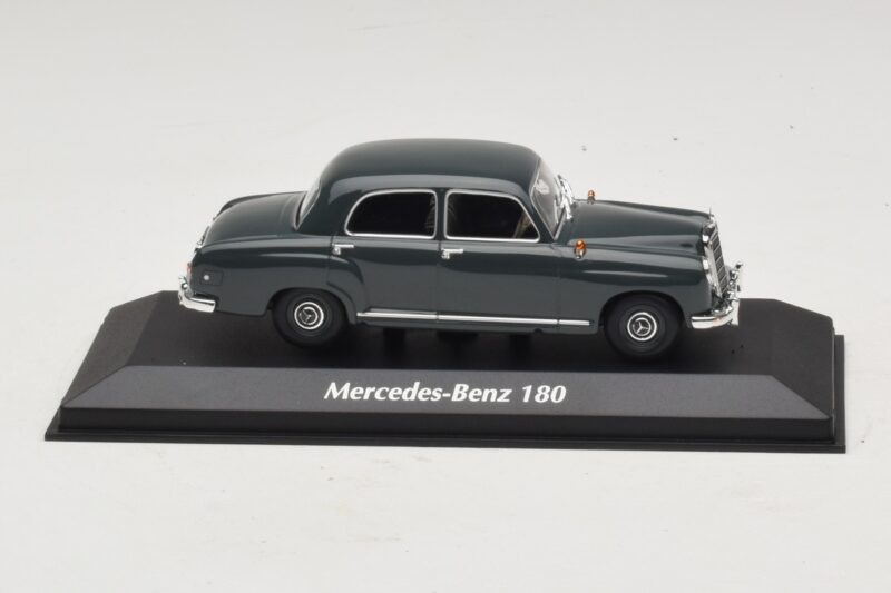 Mercedes 180 W120 Grey Maxichamps 1:43 940033100 Diecast