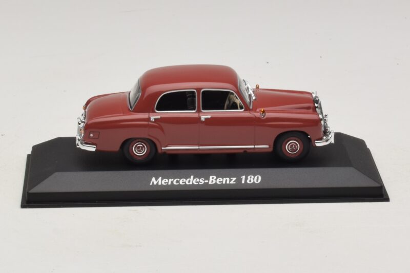 Mercedes 180 W120 Red Maxichamps 1:43 940033101 Diecast