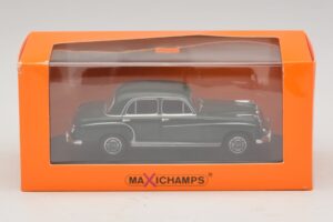 Mercedes 220 S W180 Dark Green Maxichamps 1:43 940033001 Diecast — photo 5 of 5