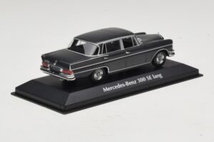 Mercedes 300 SE W112 Lang Dark Grey Maxichamps 1:43 940035201 Diecast — photo 2 of 5