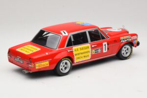 Mercedes 300 SEL 6.8 #1 H. Heyer / Betzler 24 Hours of Nurburgring 1972 Minichamps 1:18 155723401 Diecast — photo 2 of 6