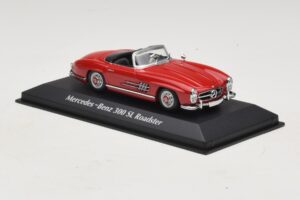 Mercedes 300 SL W198 Roadster Red Maxichamps 1:43 940039031 Diecast — photo 3 of 5