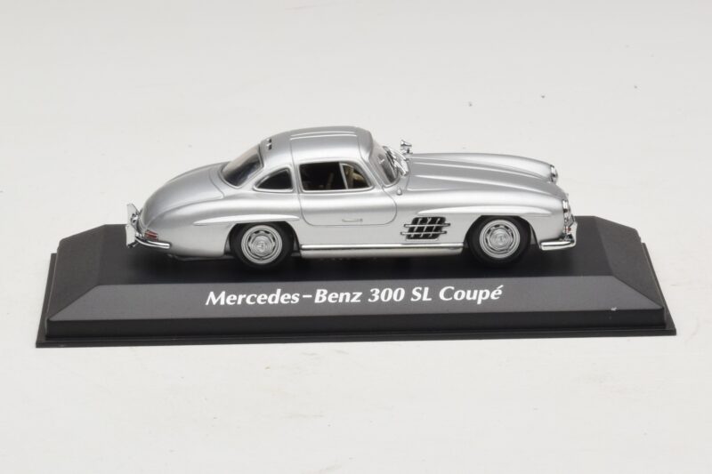 Mercedes 300 SL W198 Silver Maxichamps 1:43 940039000 Diecast