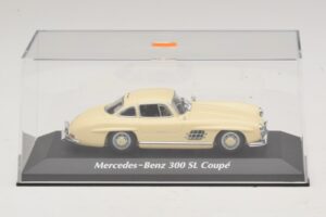 Mercedes 300 SL W198 White Maxichamps 1:43 940039002 Diecast — photo 4 of 5