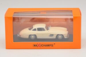 Mercedes 300 SL W198 White Maxichamps 1:43 940039002 Diecast — photo 5 of 5