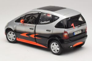Mercedes A-Class W168 D. Coulthard Silver Maisto 1:18 35841 Diecast — photo 7 of 8