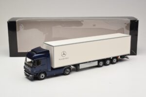 Mercedes Actros 1044 Blue Minichamps 1:43 B66000604 Diecast — photo 7 of 7