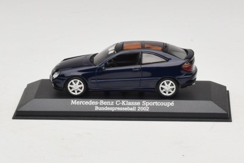 Mercedes C-Class Sportscoupe CL203 Blue Metallic Bundespressball Minichamps 1:43 MB010 Diecast