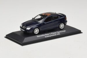 Mercedes C-Class Sportscoupe CL203 Blue Metallic Bundespressball Minichamps 1:43 MB010 Diecast — photo 2 of 5