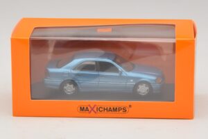 Mercedes C-Class W202 Blue Metallic Maxichamps 1:43 940037060 Diecast — photo 5 of 5