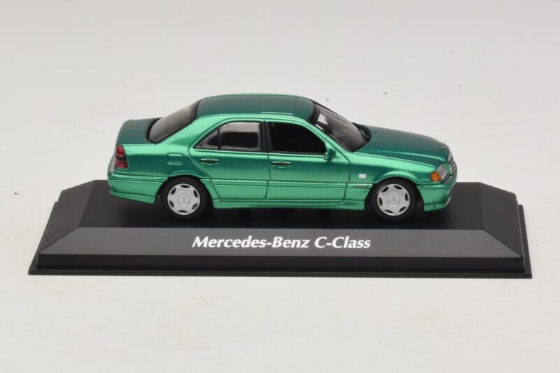 Mercedes C-Class W202 Green Metallic Maxichamps 1:43 940037061 Diecast