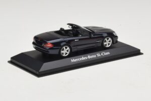 Mercedes SL R230 Blue Metallic Maxichamps 1:43 940037531 Diecast — photo 2 of 5
