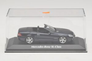 Mercedes SL R230 Blue Metallic Maxichamps 1:43 940037531 Diecast — photo 4 of 5