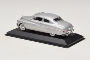Mercury Monterey Silver Minichamps 1:43 400082404 Diecast — photo 3 of 5