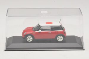 Mini Cooper One R50 Red With Japanese Flag Minichamps 1:43 MINI034 Diecast — photo 4 of 5