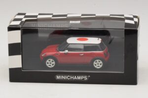 Mini Cooper One R50 Red With Japanese Flag Minichamps 1:43 MINI034 Diecast — photo 5 of 5