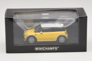 Mini Cooper One R50 With Aero Package Yellow Minichamps 1:43 431138274 Diecast — photo 4 of 4