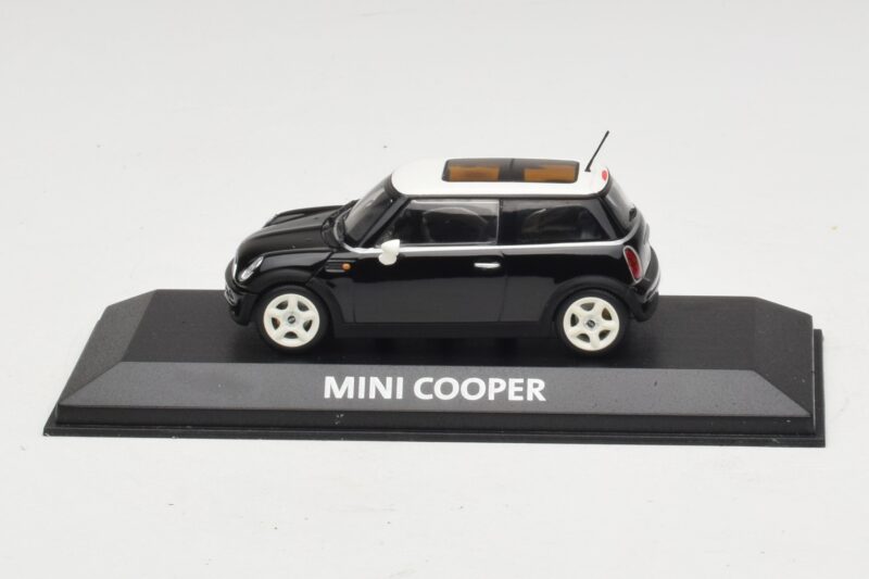 Mini Cooper S R53 Black With Panoramic Roof Minichamps 1:43 MINI022 Diecast