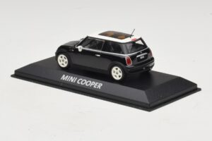 Mini Cooper S R53 Black With Panoramic Roof Minichamps 1:43 MINI022 Diecast — photo 3 of 4