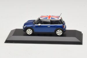 Mini Cooper S R53 Blue With British Flag Minichamps 1:43 MINI026 Diecast