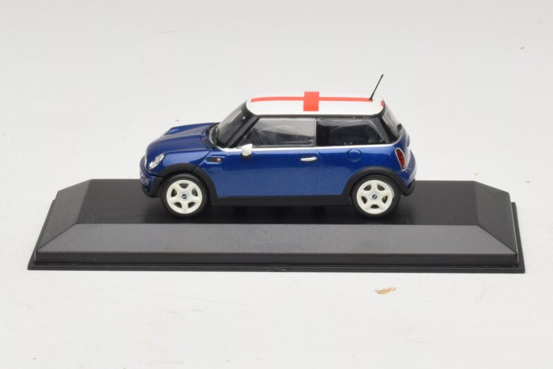 Mini Cooper S R53 Blue With English Flag Minichamps 1:43 MINI012 Diecast