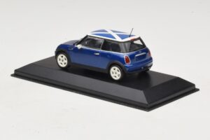 Mini Cooper S R53 Blue With Scottish Flag Minichamps 1:43 MINI016 Diecast — photo 3 of 5
