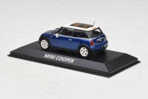 Mini Cooper S R53 Dark Blue With Panoramic Roof Minichamps 1:43 MINI021 Diecast — photo 3 of 4