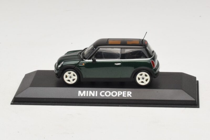 Mini Cooper S R53 Dark Green With Black Roof Minichamps 1:43 MINI023 Diecast
