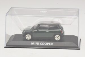 Mini Cooper S R53 Dark Green With Black Roof Minichamps 1:43 MINI023 Diecast — photo 4 of 5