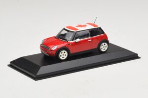 Mini Cooper S R53 Red With Canadian Flag Minichamps 1:43 MINI017 Diecast — photo 2 of 5