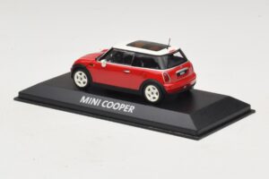 Mini Cooper S R53 Red With Panoramic Roof Minichamps 1:43 MINI024 Diecast — photo 3 of 5