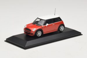 Mini Cooper S R53 Red With White Roof Minichamps 1:43 MINI025 Diecast — photo 2 of 5
