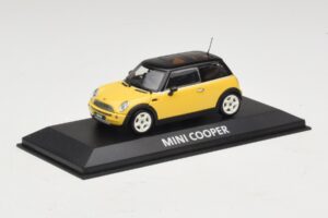 Mini Cooper S R53 Yellow With Black Roof Minichamps 1:43 MINI031 Diecast — photo 2 of 4