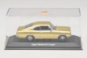 Opel Rekord C Coupe Gold Maxichamps 1:43 940046120 Diecast — photo 4 of 5
