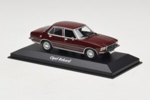 Opel Rekord D Dark Red Maxichamps 1:43 940044000 Diecast — photo 3 of 5
