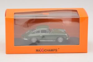 Porsche 356C Carrera 2 Dark Green Maxichamps 1:43 940062360 Diecast — photo 5 of 5
