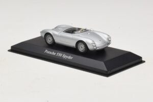 Porsche 550 Spyder Silver Maxichamps 1:43 940066030 Diecast — photo 3 of 5